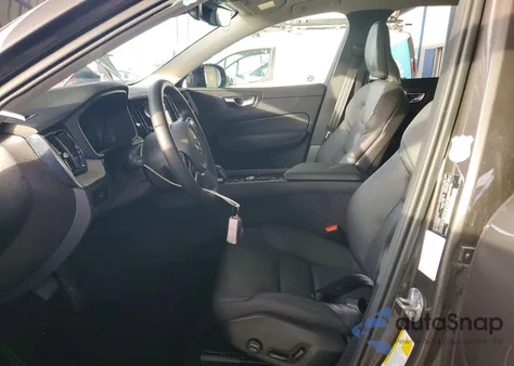 2025 Volvo Xc60 Plus из США, поврежденный, VIN YV4M12RC1S1171471